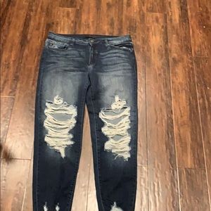 woman’s kancan jeans